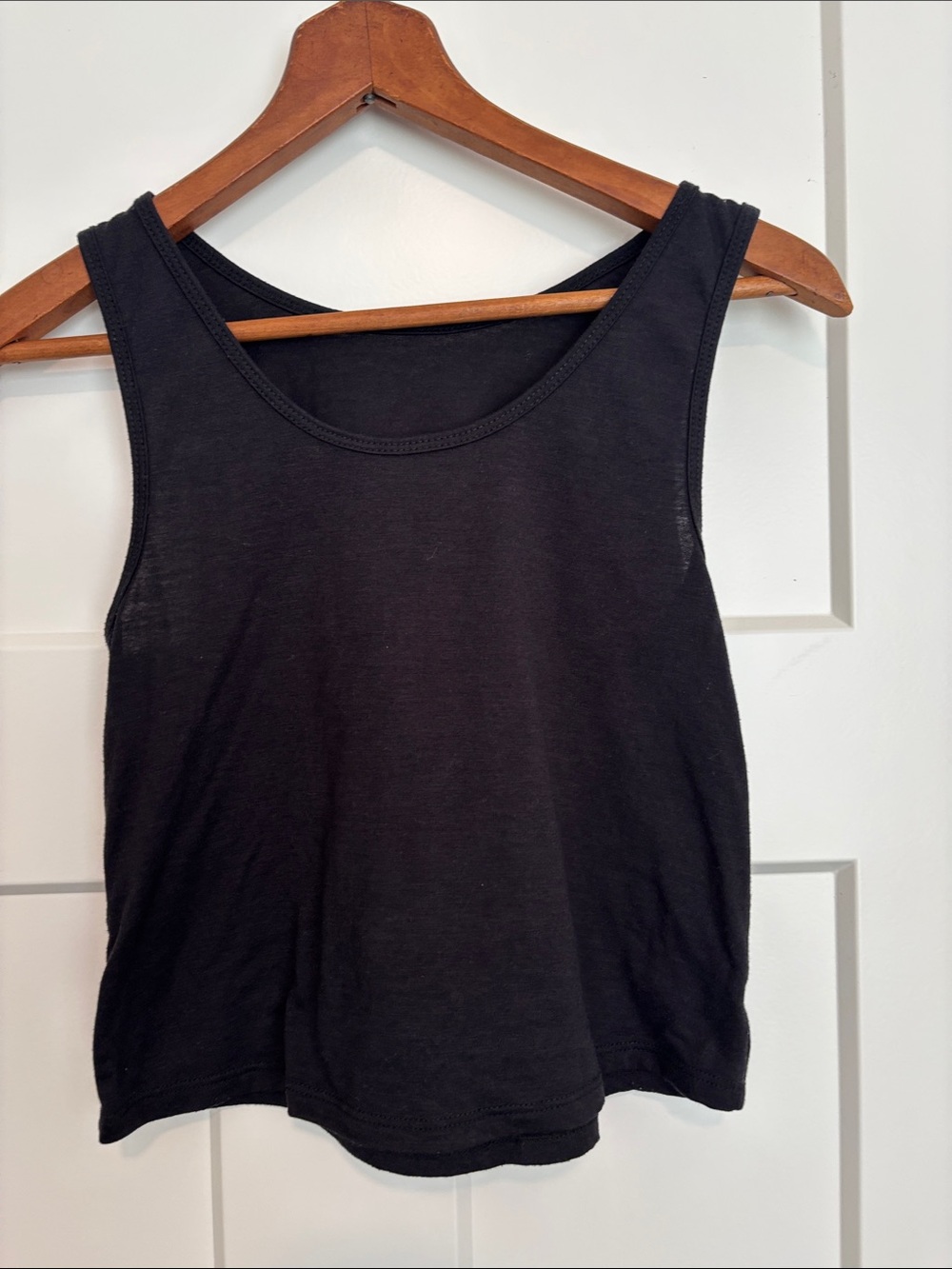 Onzie Black Scoop Neck Tank